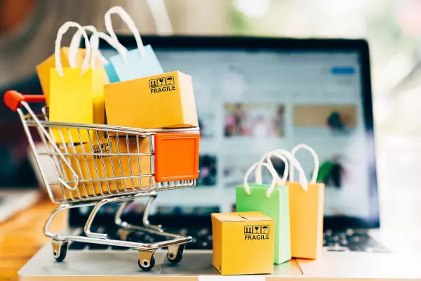 Nên chú ý điều gì khi mua hàng online ?