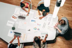 Có nên dùng Miệng, hậu môn giả hay không?