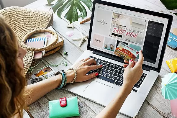 Có nên mua đồ chơi tình dục online ?